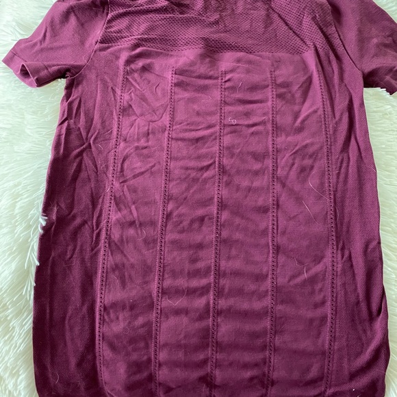 Top - Picture 2 of 2